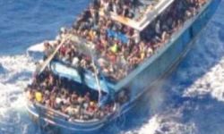 محاكمة مصريين بتهمة التسبب في إغراق سفينة مهاجرين